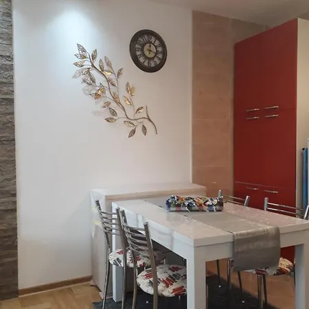 Apartment Pino Azzurro Lux